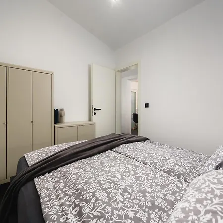 Apartman Urban Black