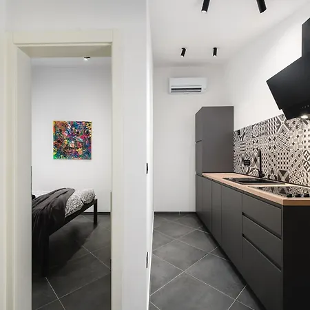 Urban Black Apartman Porec